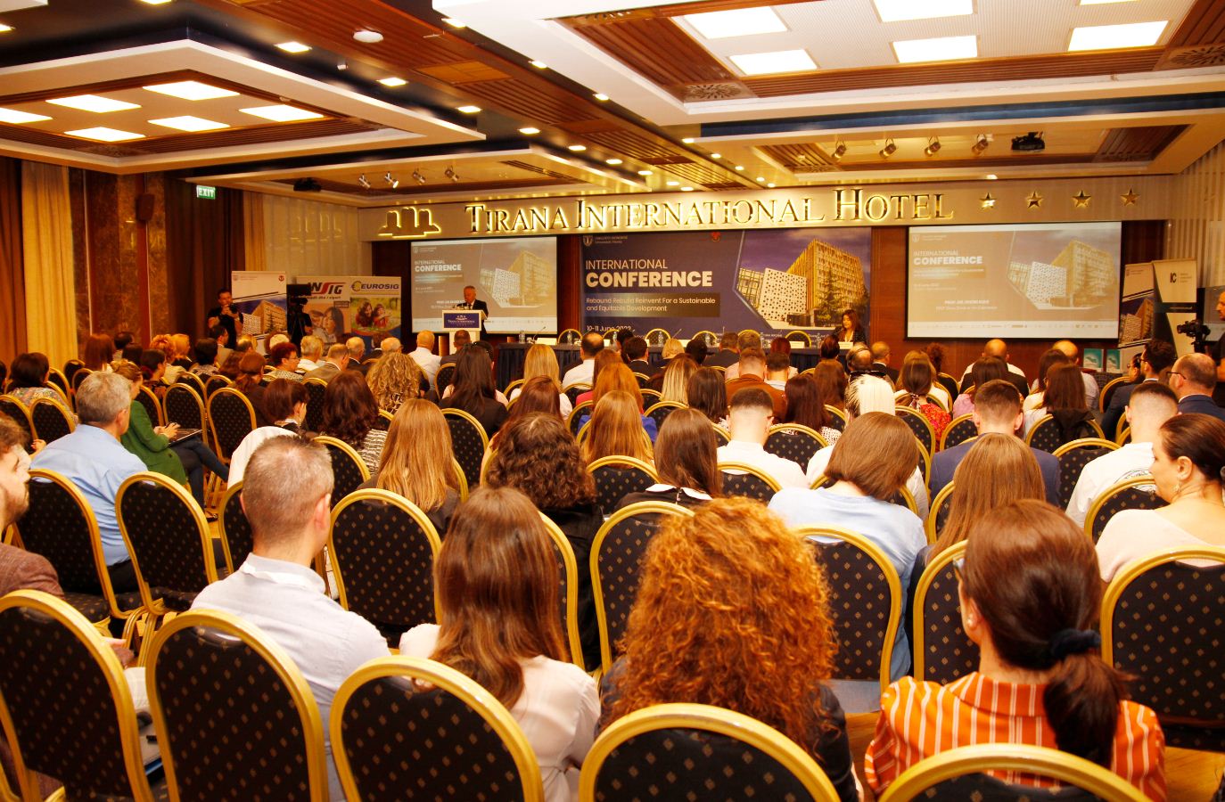 konferenca_nderkombetare.JPG
